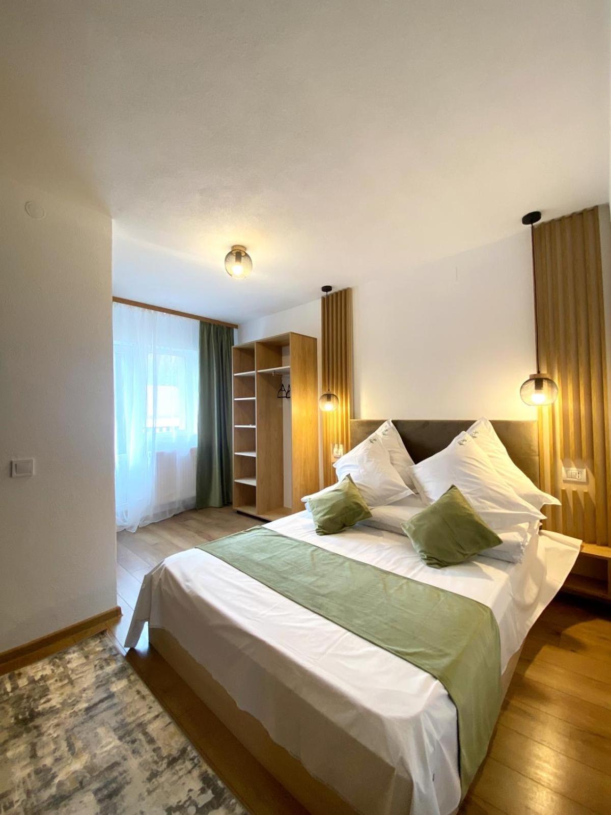Regina Muntilor Spa&Confort Moeciu De Sus Exteriér fotografie